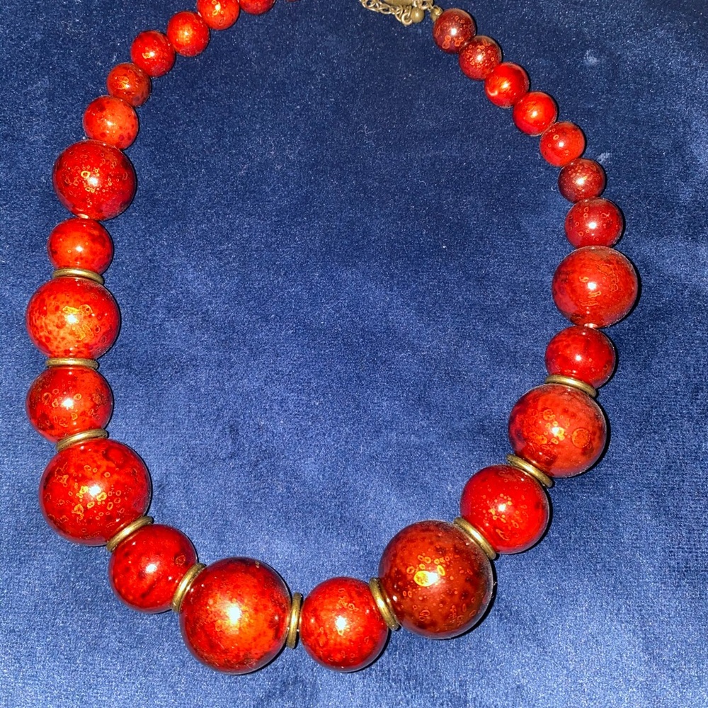 Wine color necklace